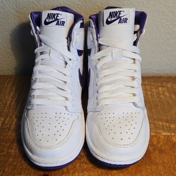 Nike Air Jordan Court Purple White and Purple High-Tops - Picture 3 of 10